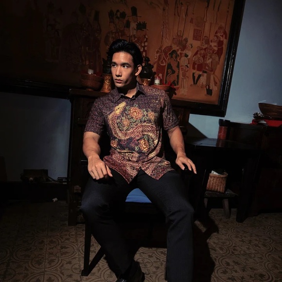 Luxury Performance Batik Shirt for Mens - Picture 5 of 8